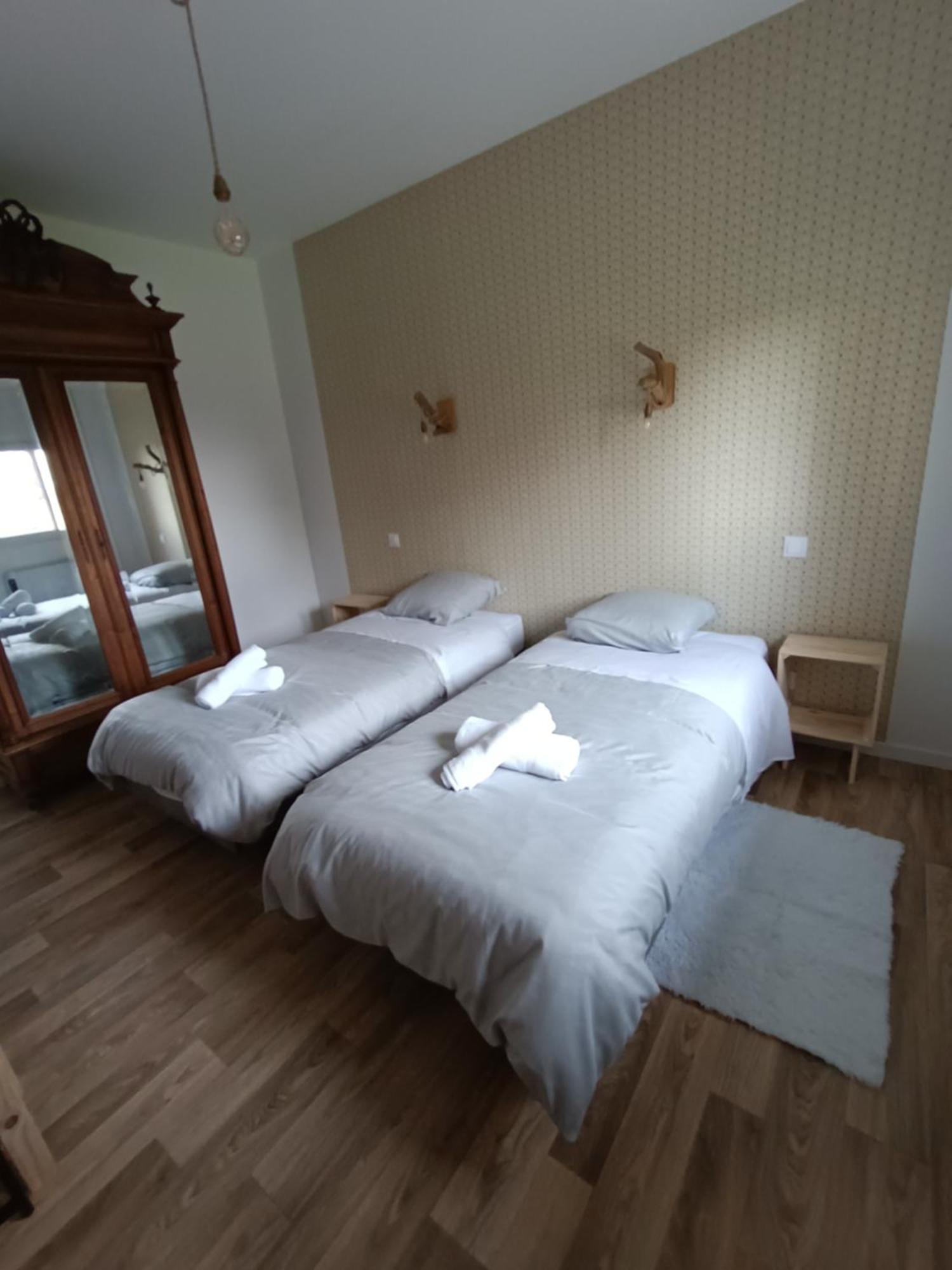 La Petite Maison Dans La Prairie Ecommoy Екстериор снимка